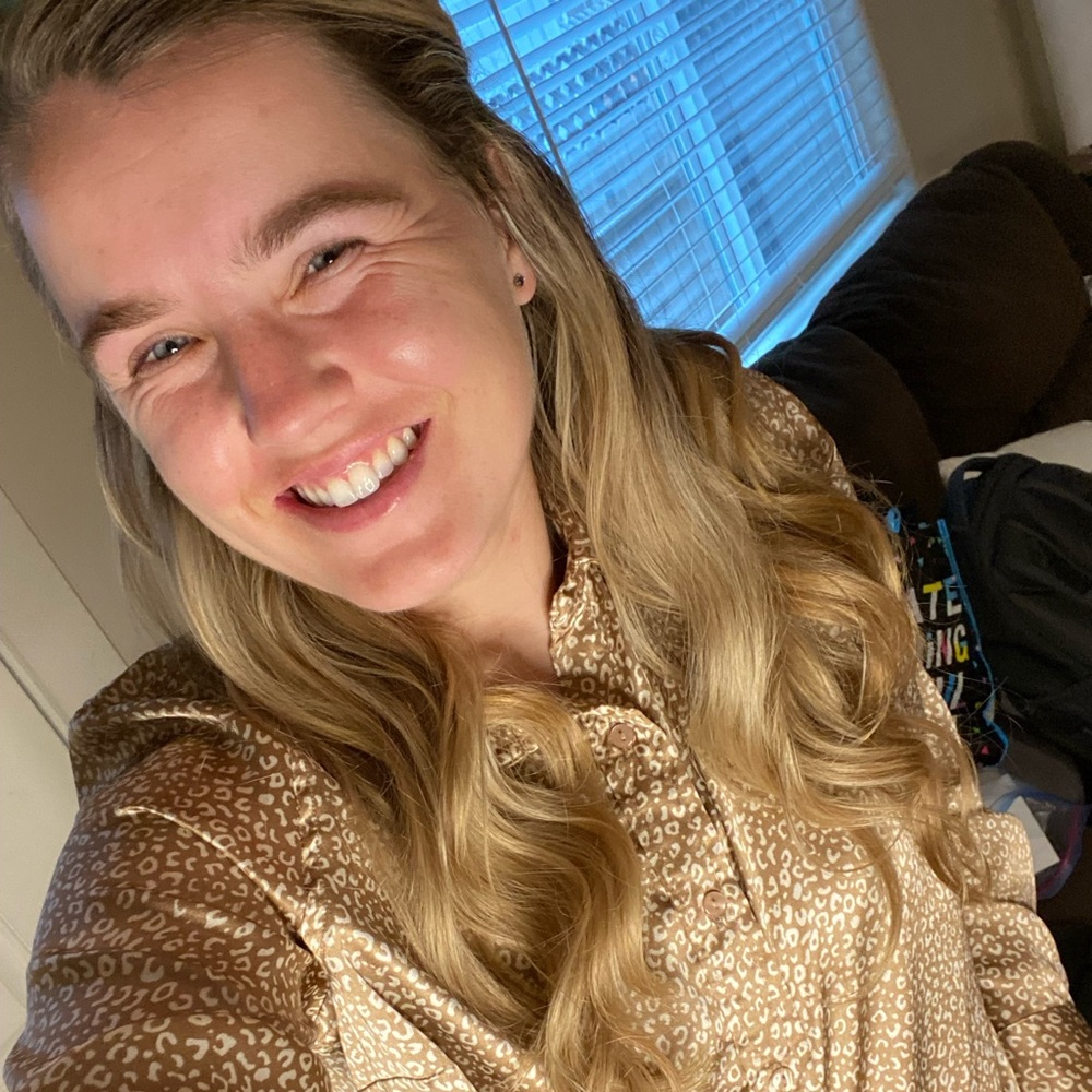 Meet your Posher, Kaila